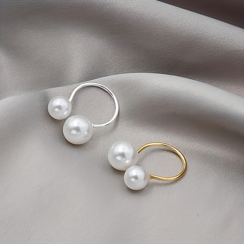 Stylish Acrylic Round Bead Adjustable Ring
